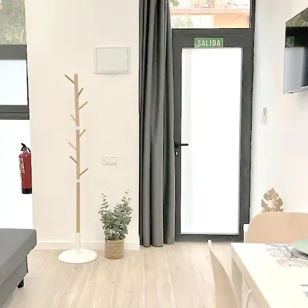 Loft Cerca De Playa Y Ciudad De Artes Y Ciencias شقة فالنسيا